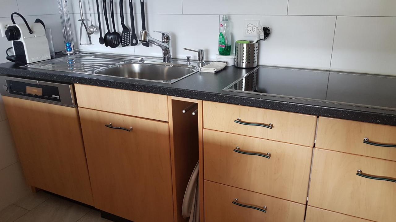 Traumhaftes Chalet Mit Seesicht Krattigen Екстериор снимка