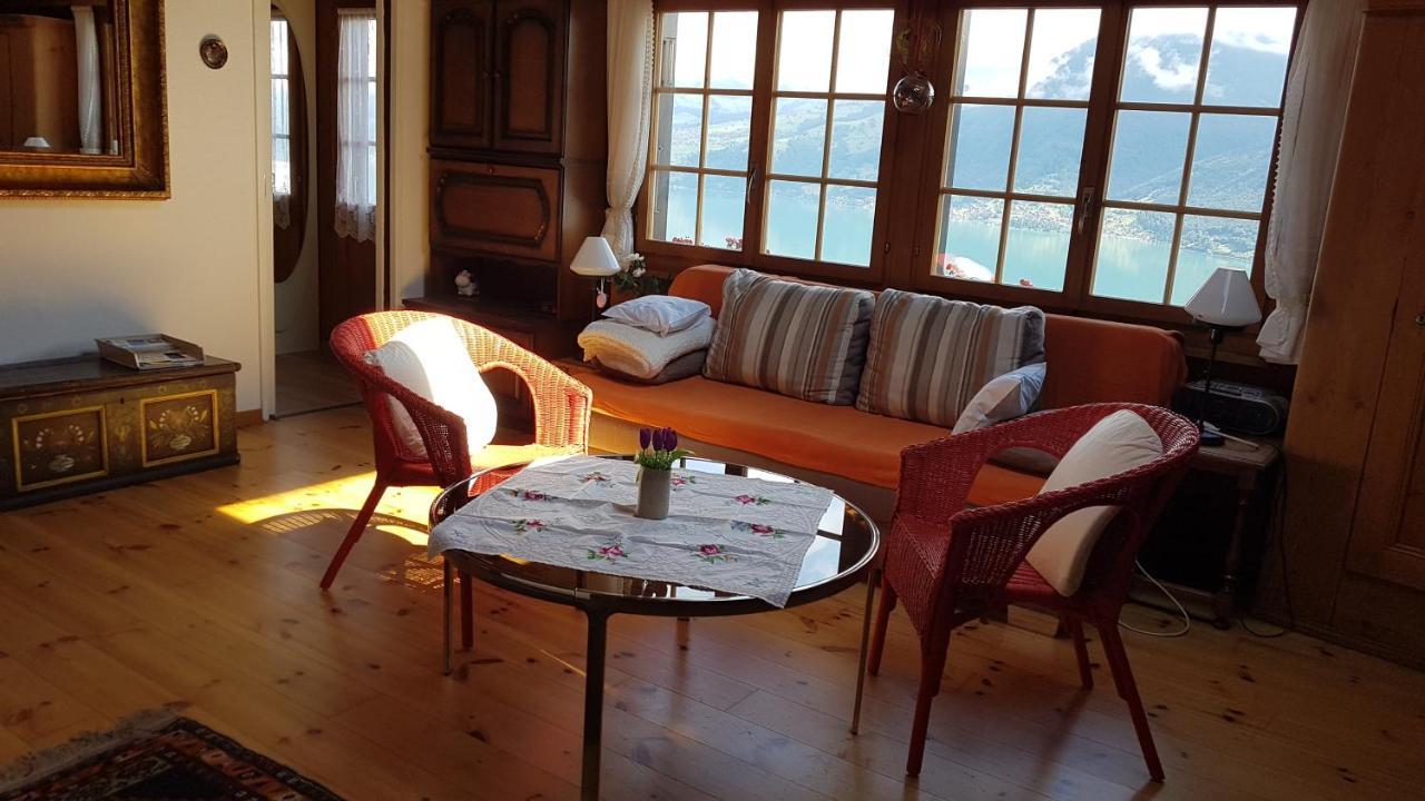 Traumhaftes Chalet Mit Seesicht Krattigen Екстериор снимка