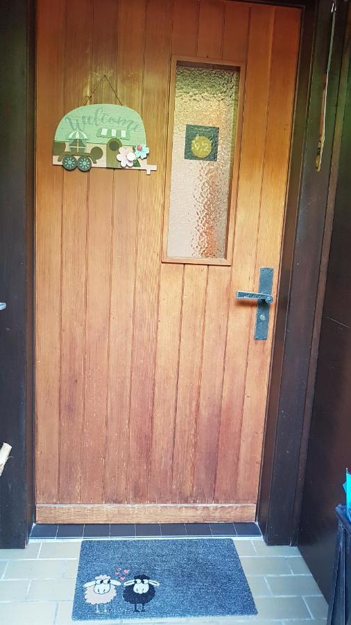 Traumhaftes Chalet Mit Seesicht Krattigen Екстериор снимка