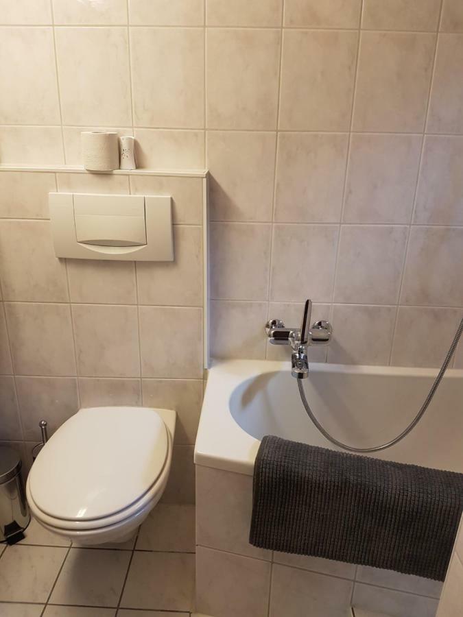 Traumhaftes Chalet Mit Seesicht Krattigen Екстериор снимка