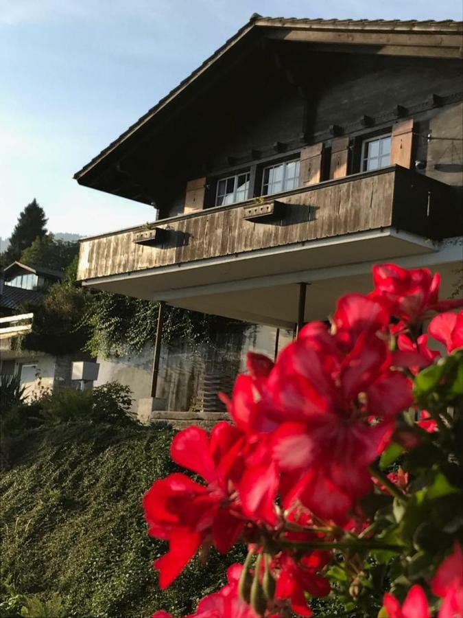 Traumhaftes Chalet Mit Seesicht Krattigen Екстериор снимка