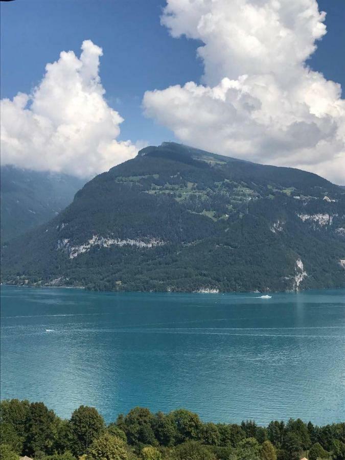 Traumhaftes Chalet Mit Seesicht Krattigen Екстериор снимка